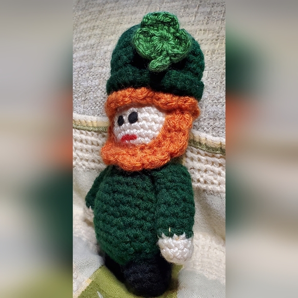 Fighting Irishman handmade crochet mascot man - Picture 2 of 3